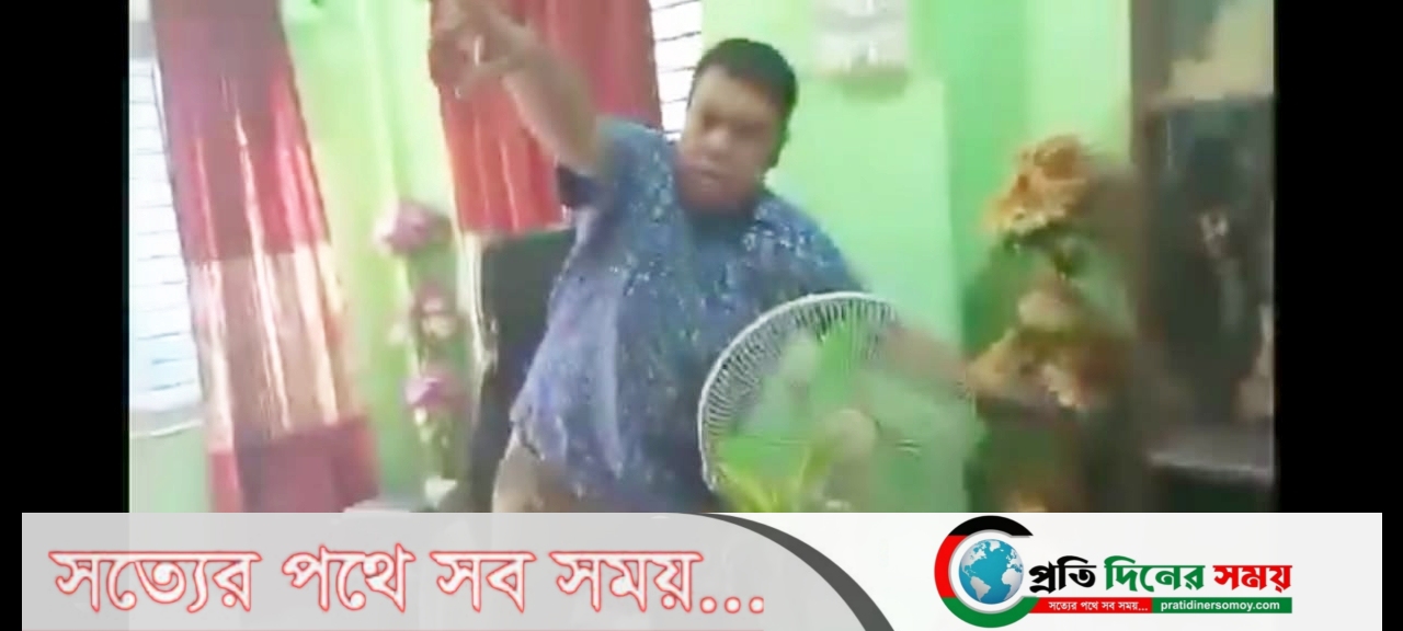 পাকুন্দিয়ায় ভিজিএফের চালের হিসাব চাওয়ায় যুবদলের নেতাকে লাঠি দিয়ে মারতে আসলেন হোসেন্দী ইউপি চেয়ারম্যান