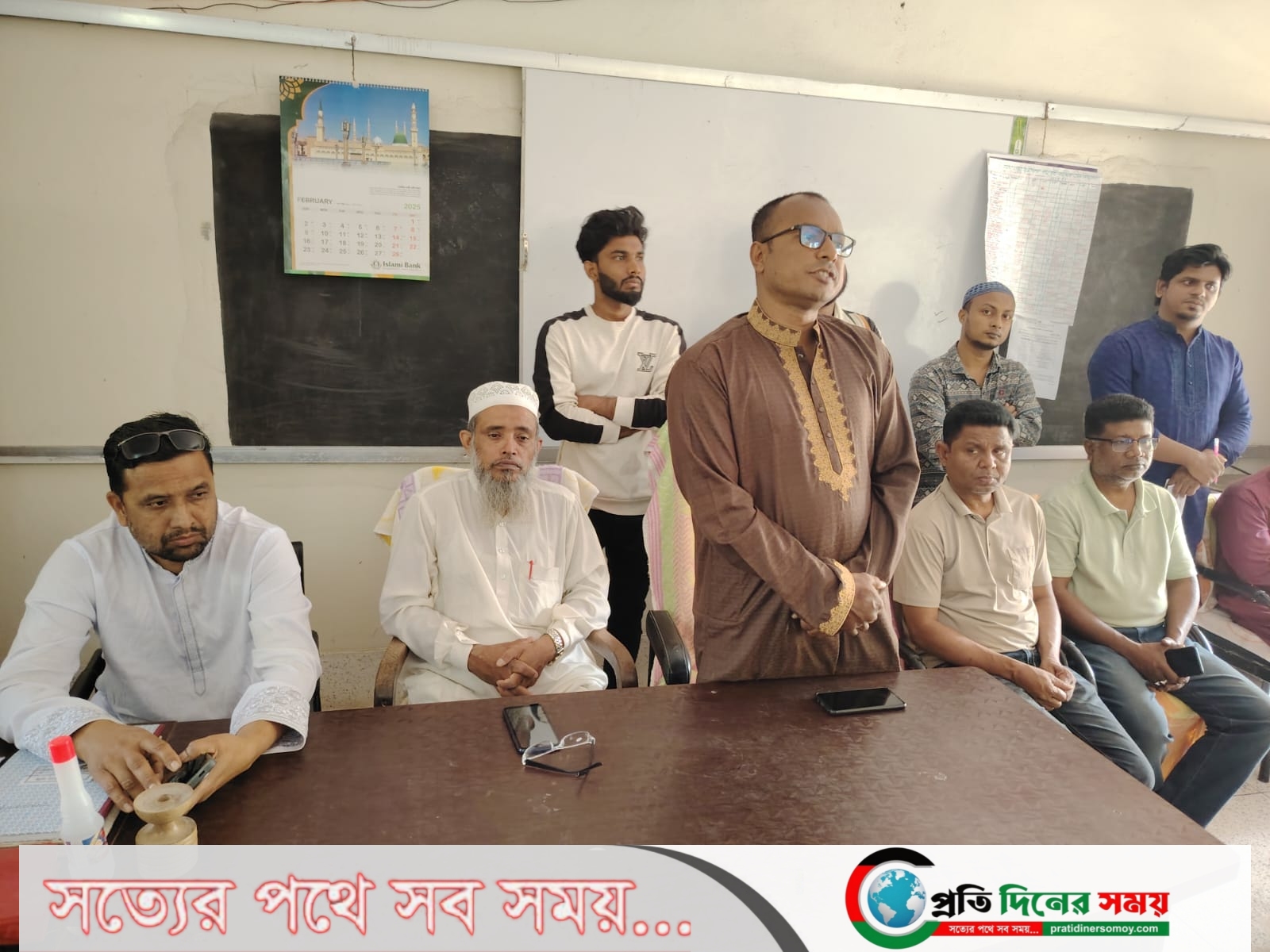 লোহাগড়া লক্ষীপাশা পাইলট বালিকা উচ্চ বিদ্যালয়ের নবগঠিত কমিটির প্রথম সভা